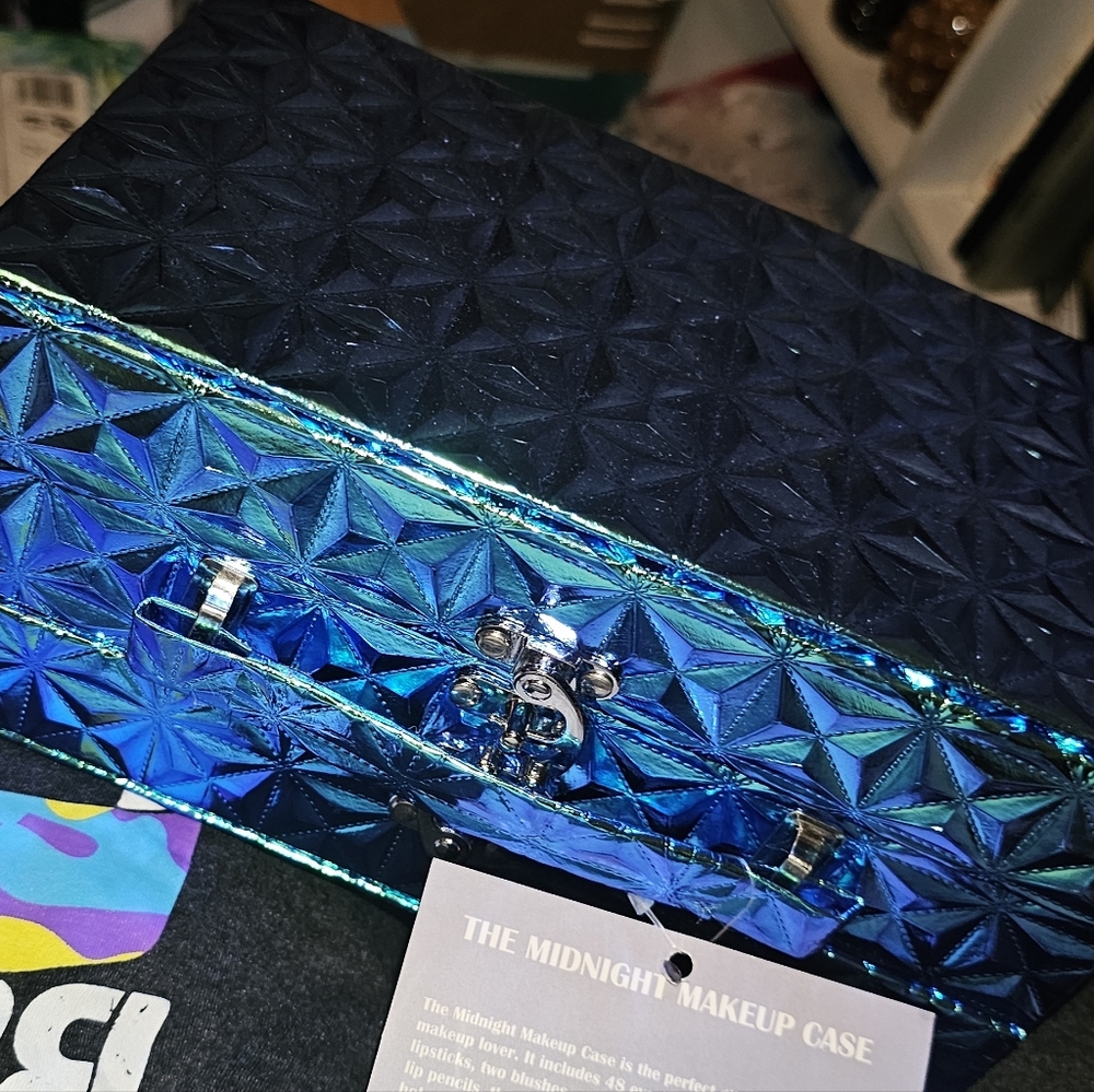 Iridescent Blue Women's Make-Up Box/Bundle